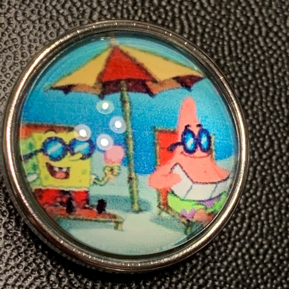3 snaps $10. Spongebob-goes w items in closet